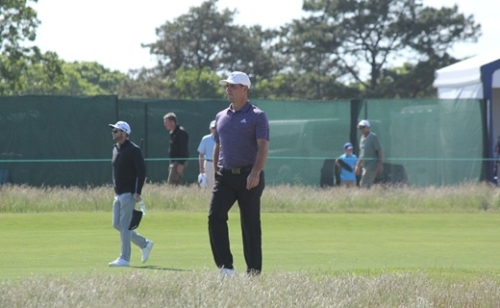 Gary Woodland öt évig várt erre a pillanatra: édesapja oldalán debütál a PNC Championshipen