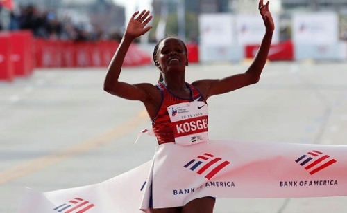 Brigid Kosgei megdöntötte a női maratonfutás világrekordját
