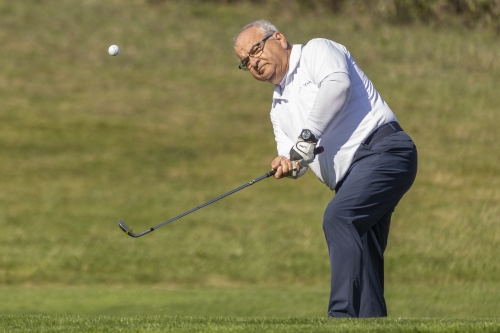 Figyelem! Bíró a pályán