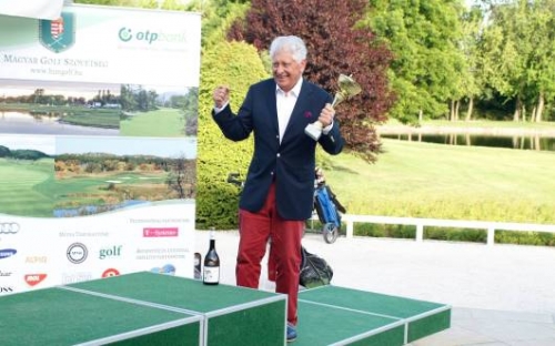 Golf és barátság!