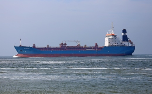 Iráni konfliktus: Drágul a kőolaj, mínuszban az ázsiai börzék, gyengül a forint kora reggel