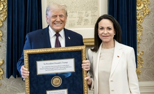 Machado odaajándékozta a Nobel-békedíját Trumpnak