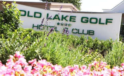 Kiegyenlített a nettó mezőny