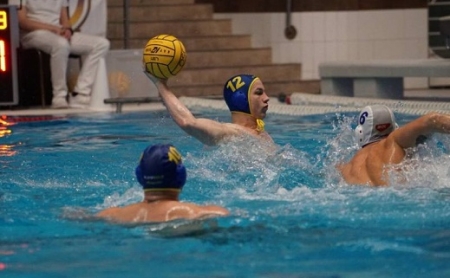 A címvédő FTC az edzőt váltó, és remekül játszó BVSC-től is kikapott a bajnokságban