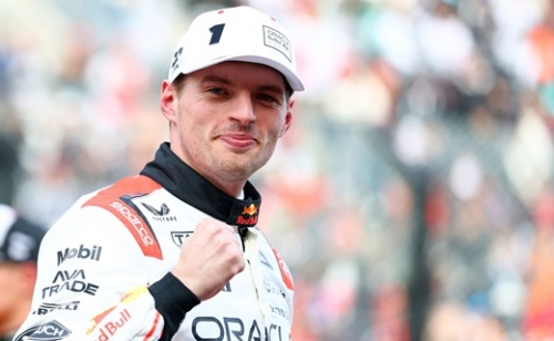 Verstappen rajt-cél győzelmet aratott Japánban