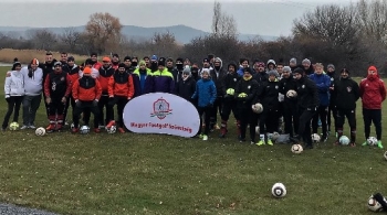 Lengyel nyert Balatonudvariban, Flink az élen