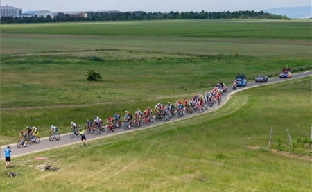 Nys Etyeken is a legjobb volt, Dina megőrizte a fehér trikót