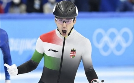 Liu Shaoang triplázott és összetettben is nyert