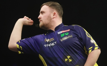 Littler megvédte a címét