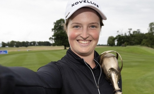 Az amatőr Lottie Woad fölényes győzelmet aratott a Women's Irish Openen