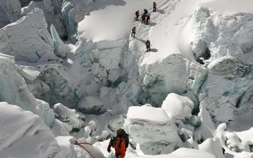 Egy magyar hegymászó hódítja meg a Mount Everestet