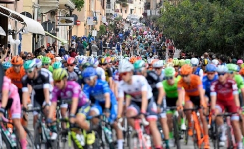 Valter Attila riválisa feladta a Girót