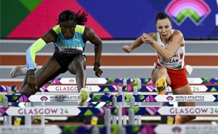 Kozák Luca nyolcadik 60 méteres női gátfutásban