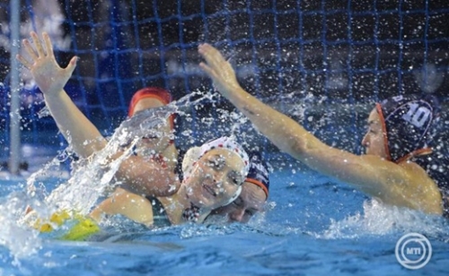 Ezüstéremmel zárta az Eb-t a magyar női vízilabdacsapat