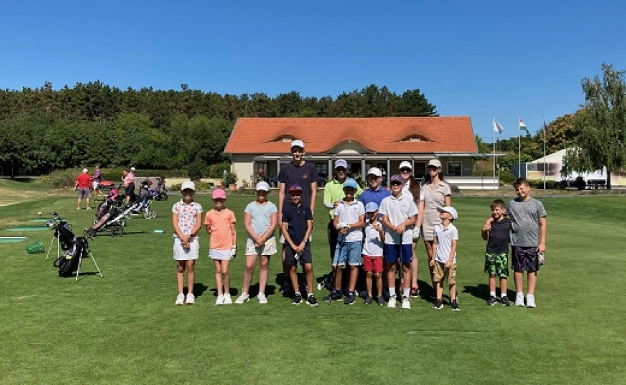 Nyár, Balaton, golf