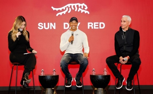 A Nike után Sun Day Red